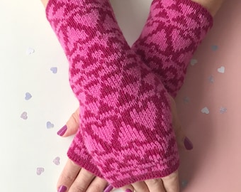 Ladies wrist warmers, knitted arm warmers, fingerless gloves, pink lambswool mitts, knitted lambswool wrist warmers, fingerless mittens