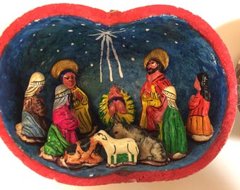 Peruvian nativity scene folk art vintage