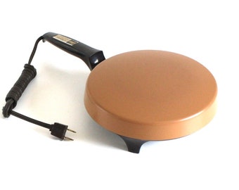 Oster Creperie Electric Crepe Maker, Vintage 1970s Small Electric Kitchen Appliance 742 03A