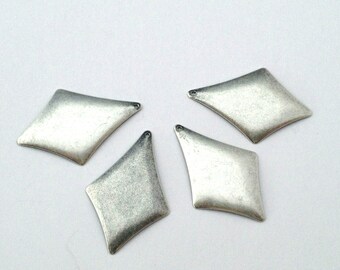 4 slightly puffed diamonds, antique silver plated steel charms, 30X20mm
