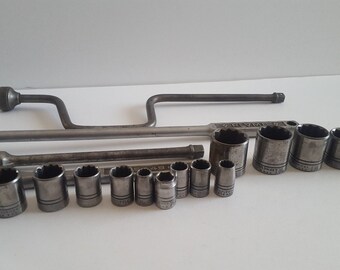 Vintage lot of Plomb (Plvmb) Tools, sockets, ratchets, speed wrench, breaker bar and extension, all one price. Retired Delta Airlines 1946