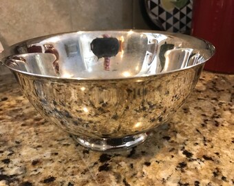 Vintage reed and barton 104 serving bowl.