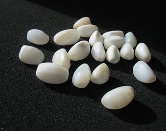 Set of 20 olive white Agate gemstone