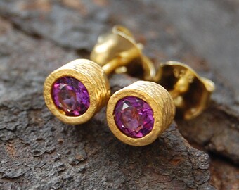 Gold Stud Earrings, Amethyst Studs, Amethyst Earrings, Organic Earrings, Gemstone Studs, Semi Precious Stones, Purple Stone, Round Studs