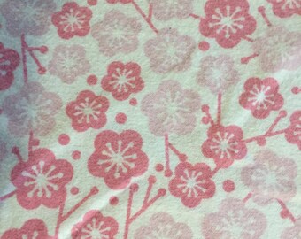 Floral Flannel, Floral Fabric By The Yard, Fabric BTY, Craft Fabric, Quilting Fabric, Flannel Fabric, Strawberry Patch, Baby Fabric