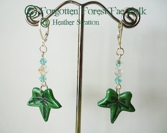 Ivy earrings with blue crystals
