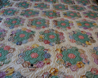 Grandmothers Flower Garden Quilt Hand Pieced and Hand Quilted 90 x 70 Quality Craftsmanship 89 whole Hexigon Flowers