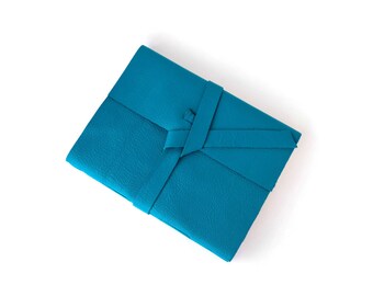 Custom Leather Notebook, Leather Bound Blank Books, Personalized Sketchbook, Leather Sketch book, Embossed Journal, 6x8 Unlined Teal Leather