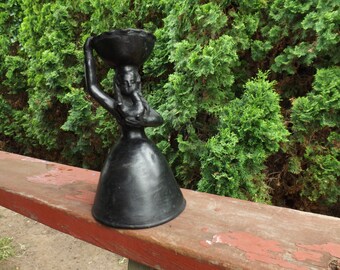 FREE SHIPPING RARE vintage sculpture numbered pottery lady with bowl on head art (Vault 11)