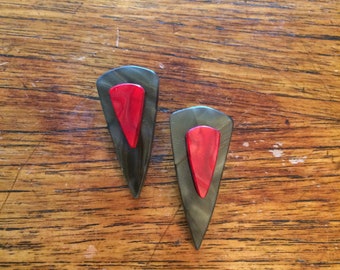 Arrow Earrings Black