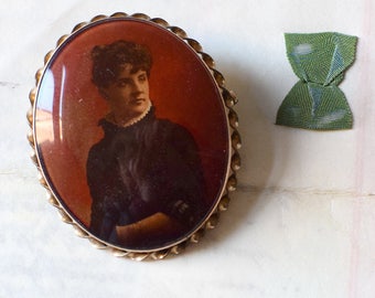 Vintage Photo Portrait Brooch Victorian Mourning Jewelery Repairs