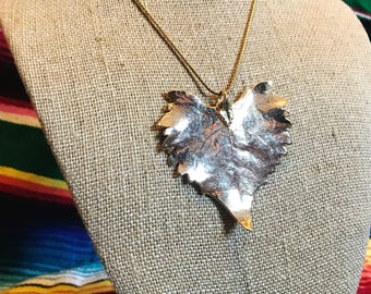 Vintage gold leafed leaf necklace
