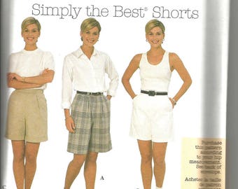 Simplicity 8062 uncut size 18 - 22 womens tailored shorts