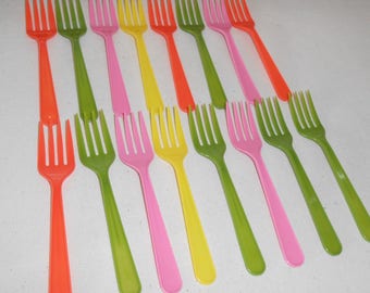Vintage Retro Plastic Picnic Forks
