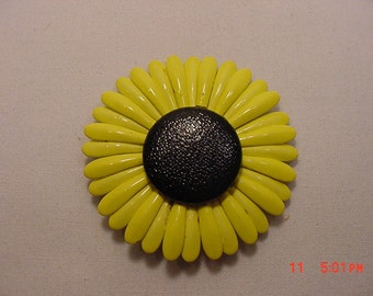 Vintage Black Eyed Susan Flower Blossom Brooch 17 - 126