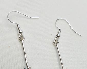 Dangling stars earrings