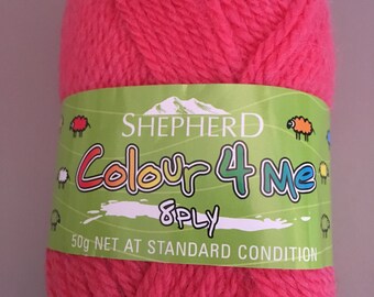 Shepherd Colour 4 Me 8 ply DK weight - wool yarn - color 4021 Coral