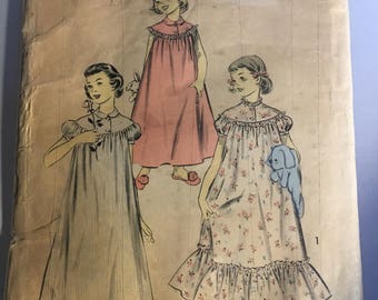 RARE Vintage Advance Girl's Nightgown Pattern Size 10