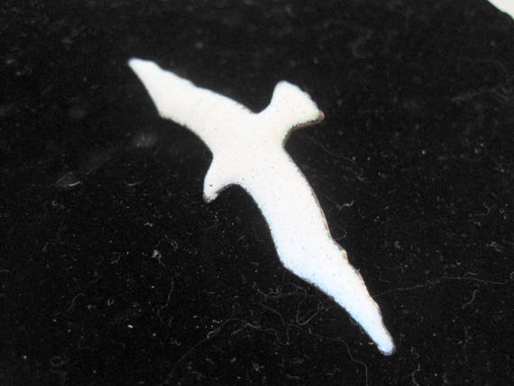 Seagull Bird Brooch, White Enamel, Jonathan Livingstone Seagull, Soaring Flight Bird