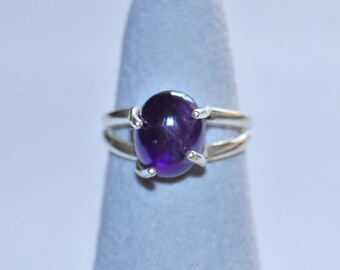 Amethyst cabochon oval gemstone freestyle Sterling Silver ring, solitaire ring, woman's ring size 8