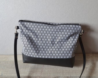 Black and white shoulder bag