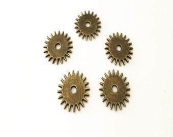 20pcs Antique bronze gear pendant charm 17mm