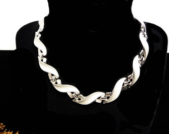 Silvertone Trifari Necklace - Matte Silver Tone S Links - Swoosh Link Style - Classic Designer Signed Jewelry - 1960's Choker