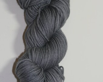 hand dyed worsted weight yarn 100% merino - Mithril