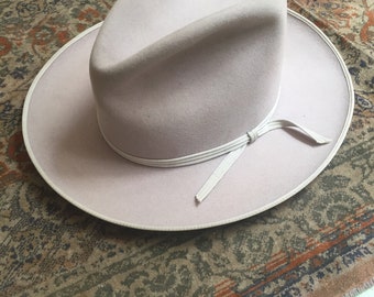 Fine rabbit felt hat