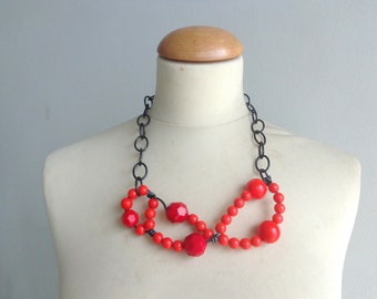 Red statement necklace, black red necklace, wire necklace