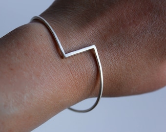 Solid Silver Bangle, Sterling Silver Bangle, Unusual Bangle, Geometric Bangle, Minimalist Contemporary Silver Bangle, Silver Jewellery