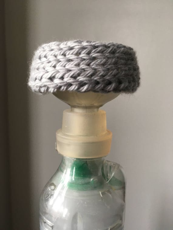 large aerokat feline asthma inhaler knit cover silver gray