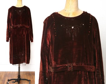 1920s Velvet Beaded Flapper Dress