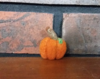 Brooch Pin Needle Felted Wool Pumpkin
