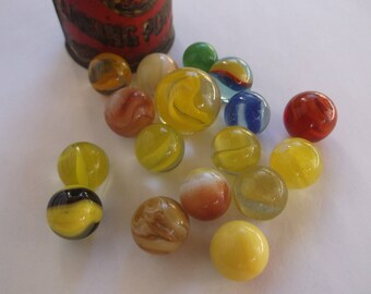 17 Antique Toy Marbles, Old Glass Marble Lot, Yellow Swirl Shooter Marble, Agate Marbles, Cats Eye Marbles, Swirl Marbles, Marble Collection