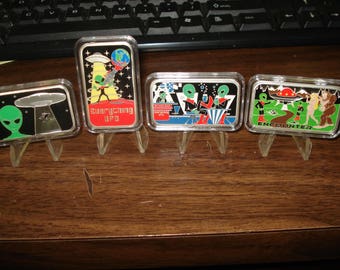 Set Of Enamels UFO Getting all 4 Enamels