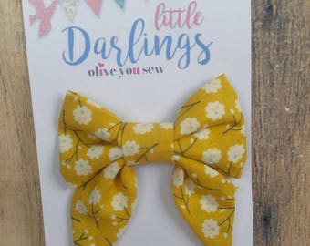 SALE! 30% OFF**Sailor Hair bow, Toddler hair bow, Baby hair bow, Teen hair bow, Girl Hair bow- yellow flowers