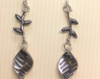 Gift-for-Mom, Gift-for-Woman, Gifts-for-Women, Beadwork Earrings, Everyday Earrings, Unique-Gift-for-Wife, Coworker Gift, Dangle Earring