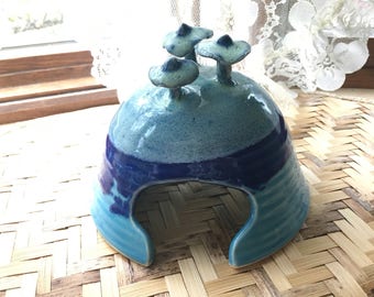 Porcelain Toad House in Aqua and Cobalt Blue
