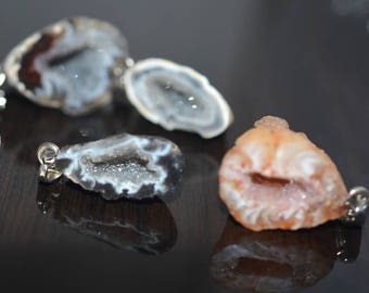 Natural Agate Geode Druzy Pendant, Raw Mineral Stone DIY Pendant Beads Supplies - DY010