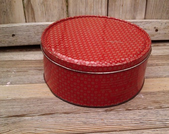 Cake/Cookie/CandyTin "Red Rustic" VintageTinWare, PrairieKitchen, Tinware, FarmHouse, VintageEntertaining, VintageGifts, 7"Diameter x 3"Deep