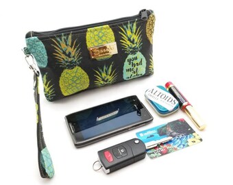 Aloha Wristlet - iPhone 6+, Samsung 8+