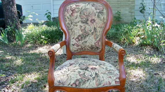 Antique Ladies Upholstered Parlor Chair / Arm Chair / Fireside - Antique Ladies Upholstered Parlor Chair / Arm Chair / Fireside