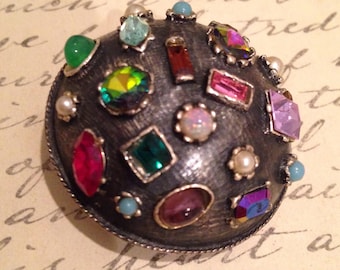 Antique VOGUE JLRY signed Multi Stones Domed Brooch