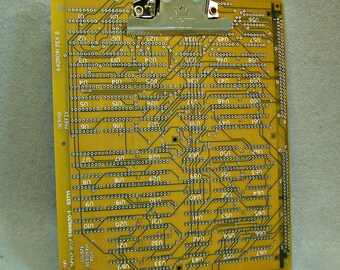 GEEKERY CLIPBOARD Recycled Circuit Board Tekkie MC9