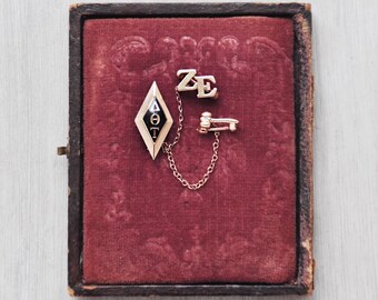 Vintage 10k Gold Sorority Pin - 1930s Delta Theta Tau Zeta Epsilon chapter - gavel with tiny seed pearls - by LGB Balfour Co