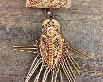 18kt Gold Sandal Brooch