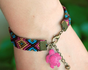Southwest native turtle totem animal bracelet, Boho friendship macrame, Jasper nomad ethnic jewelry, Tribal woven cotton, Pink aztec chevron