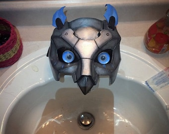 Snow owl Ana mask (eyes not included)