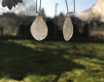 Free hydrangea petals earrings
